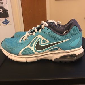 Women’s blue Nike